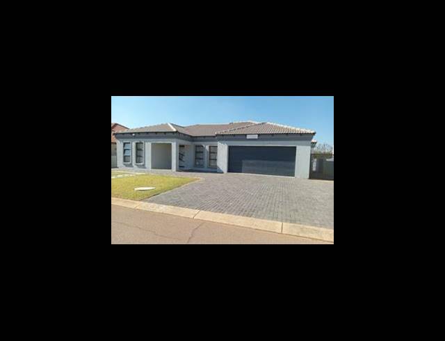 3 BEDROOM HOUSE FOR SALE IN THE ORCHARDS